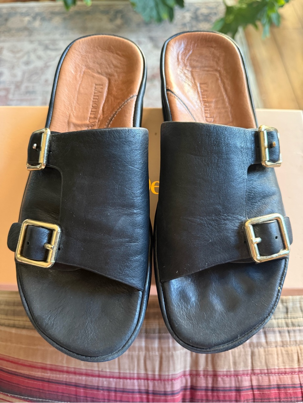 L’amour des pieds Lamba slide sandal